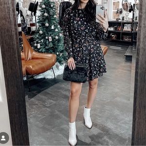 NWT Dex Floral Crewneck Dress -Black/Perriwinkle Floral
